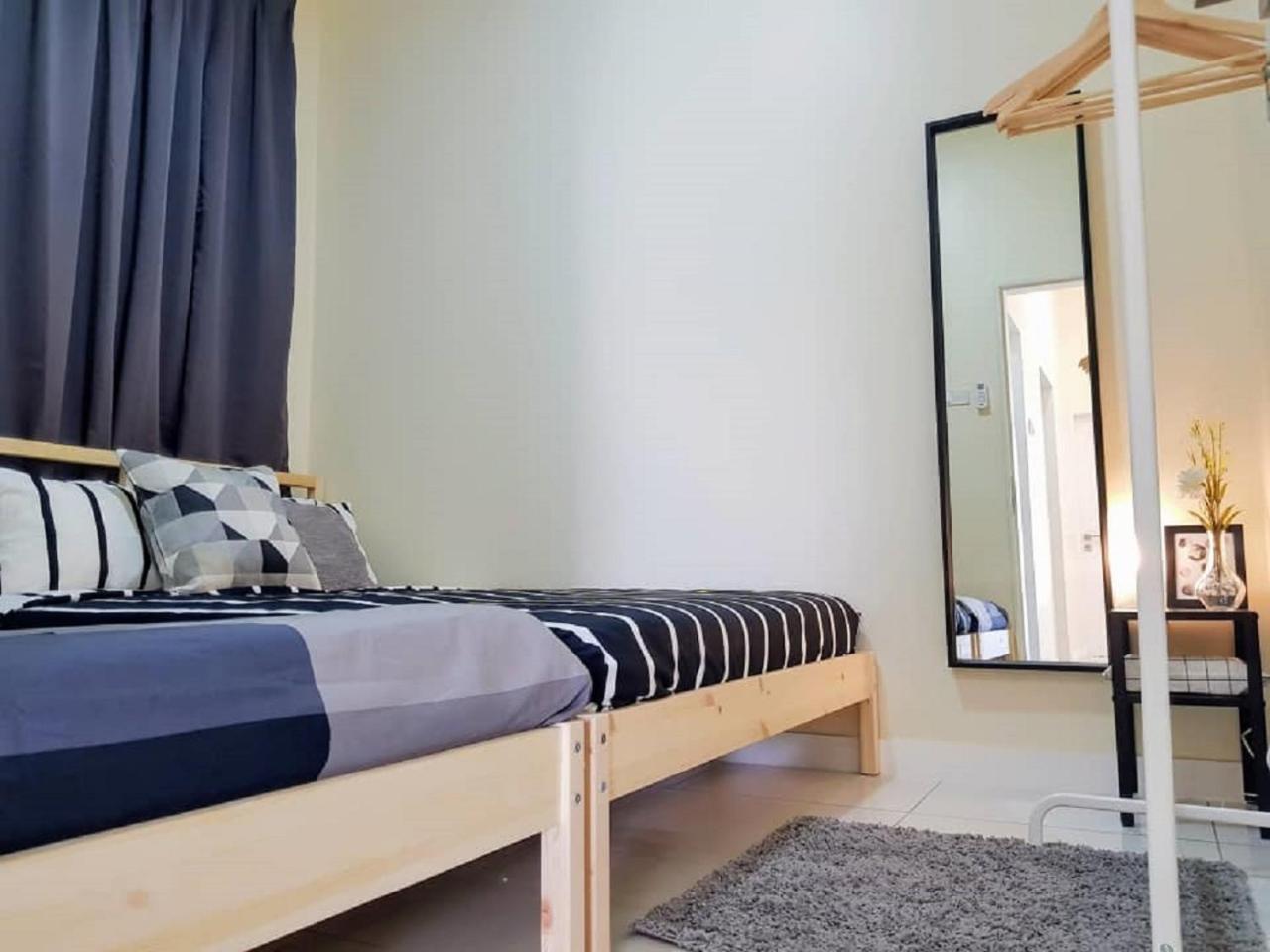 Puchong Skypod 10 Pax Ioi Mall Cozy Apartment Экстерьер фото